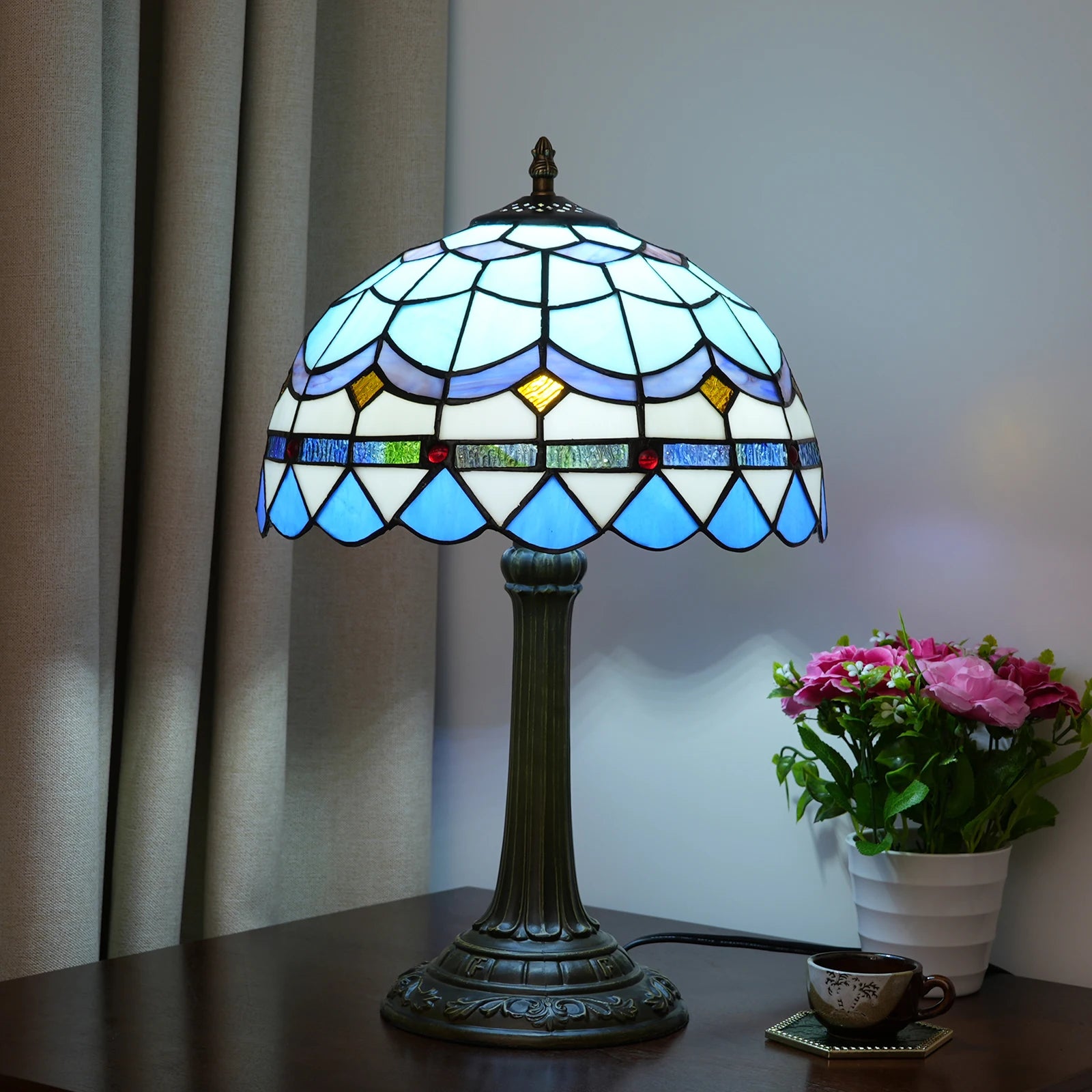 Peacock Stained Glass Table Lamp – Vintage Bedside Reading Lamp for Home Decor