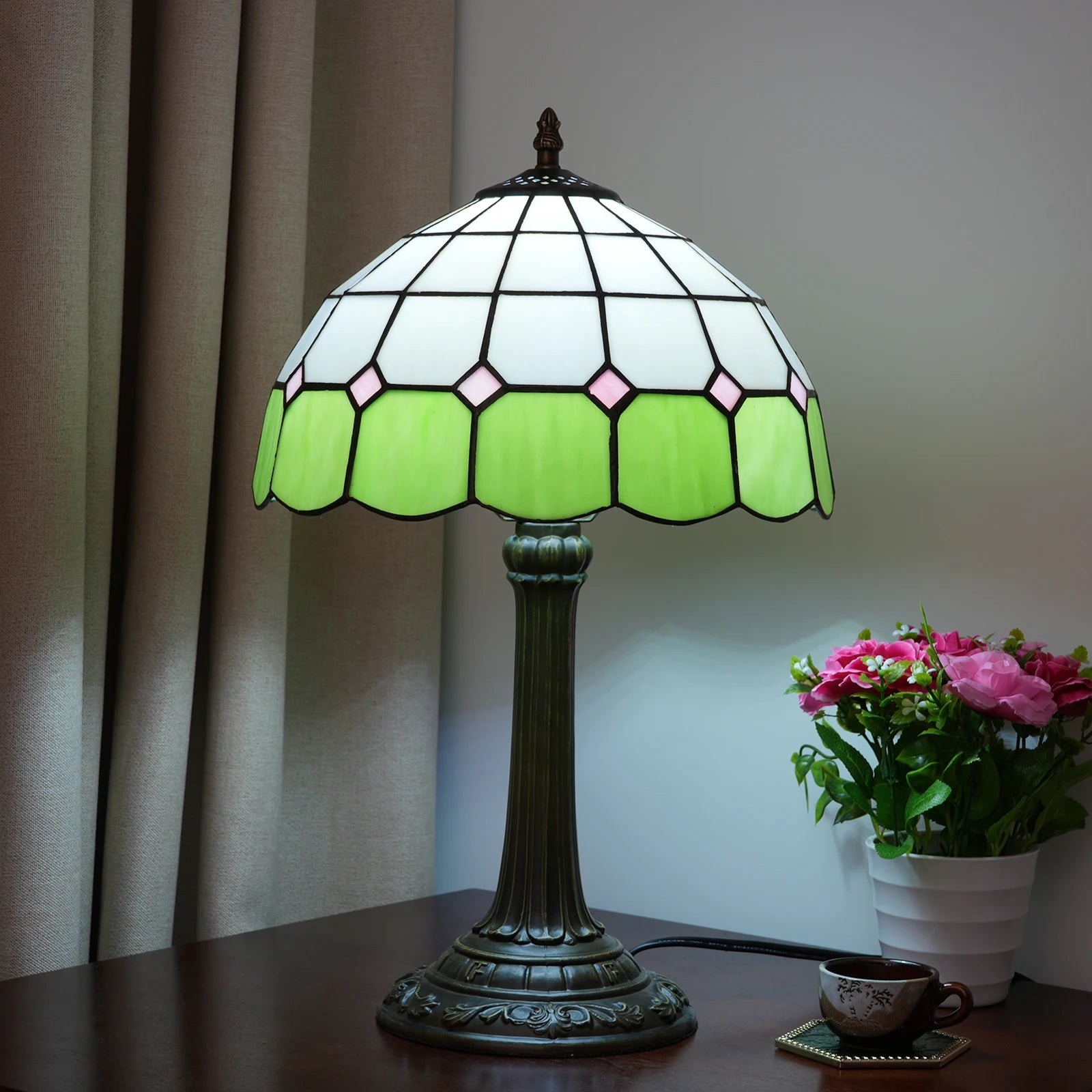 Peacock Stained Glass Table Lamp – Vintage Bedside Reading Lamp for Home Decor