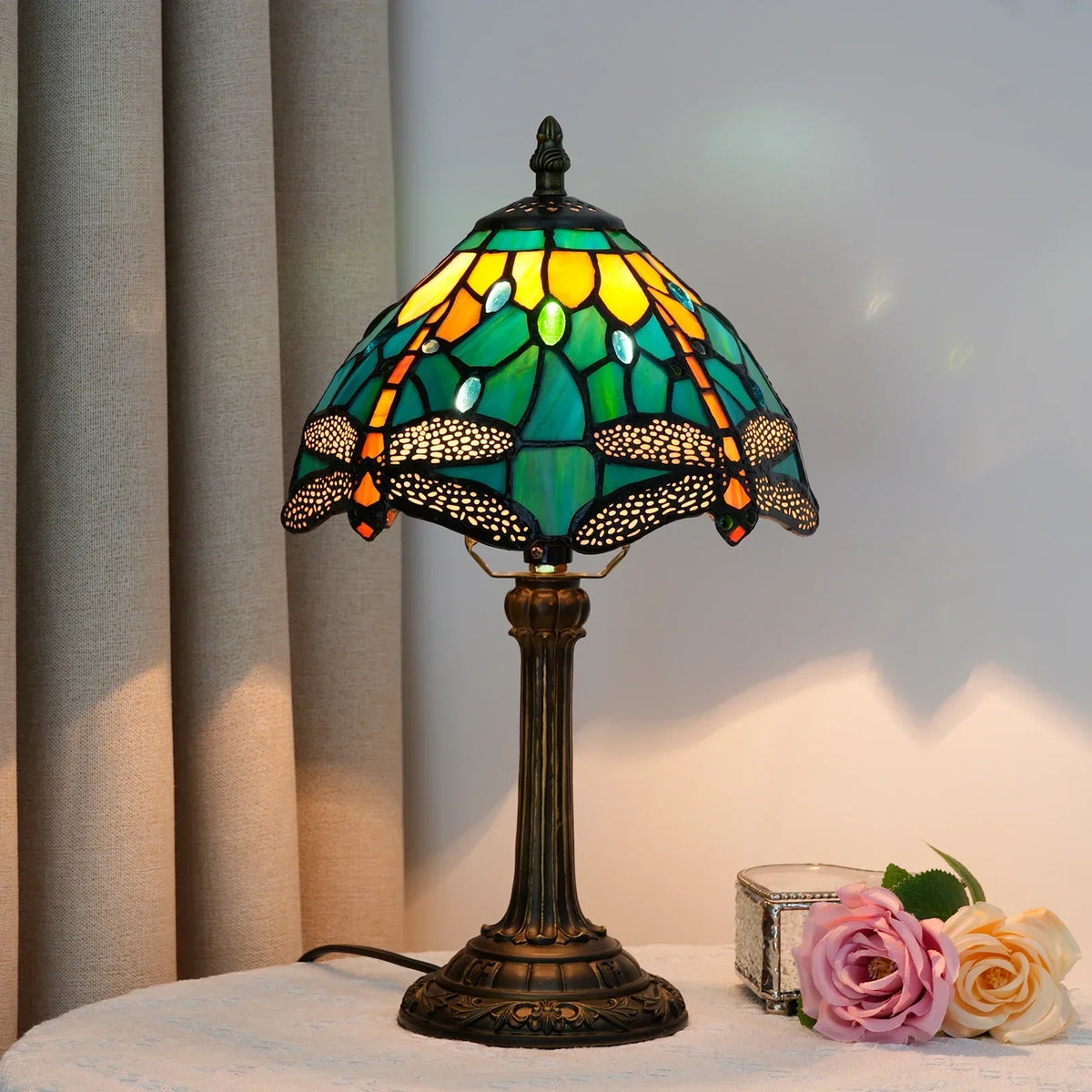 Tiffany-Style Stained Glass Design